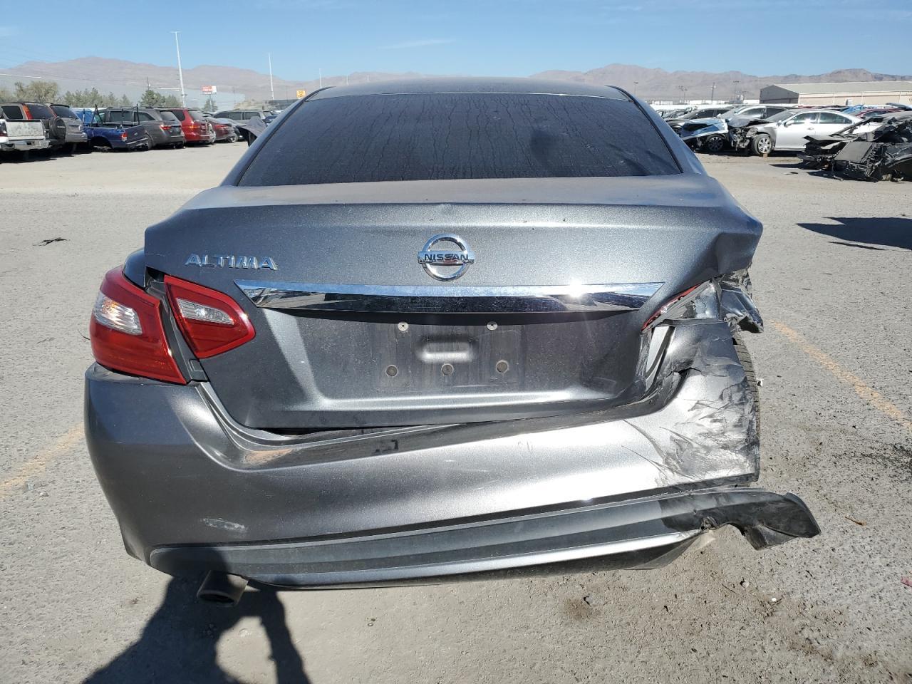 2018 Nissan Altima 2.5 - Image 6