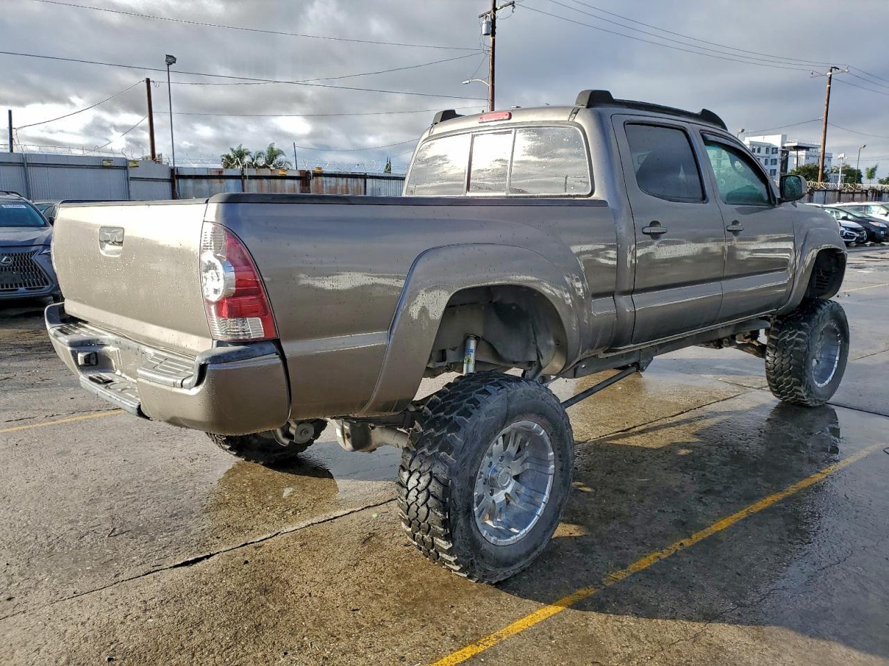 2010 Toyota Tacoma Double Cab Prerunner Long Bed - Фото 3