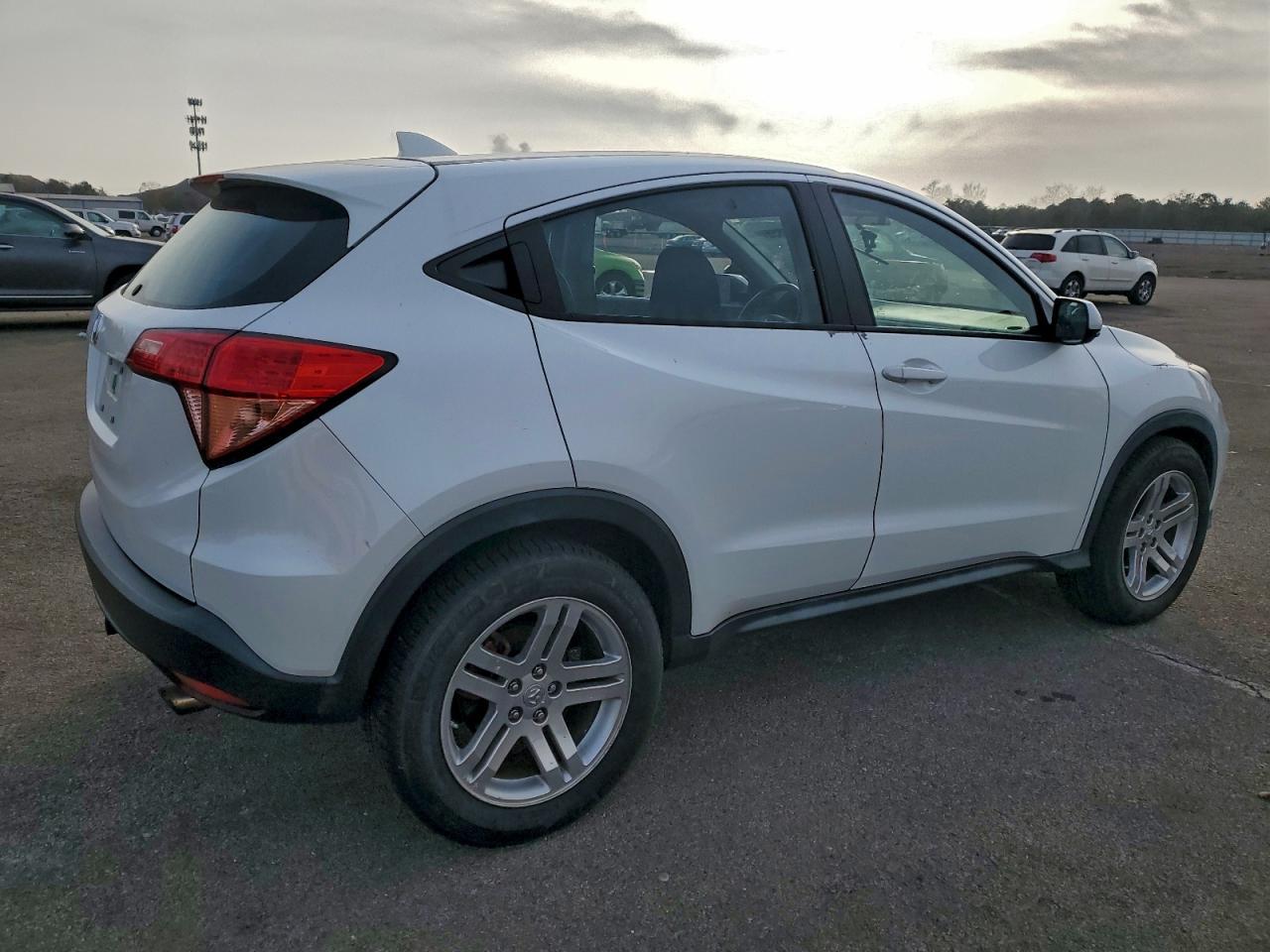 2016 Honda Hr-V Lx - Фото 3