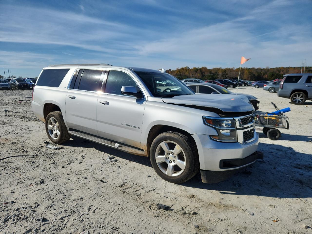 2015 Chevrolet Suburban C1500 Ls - Image 4
