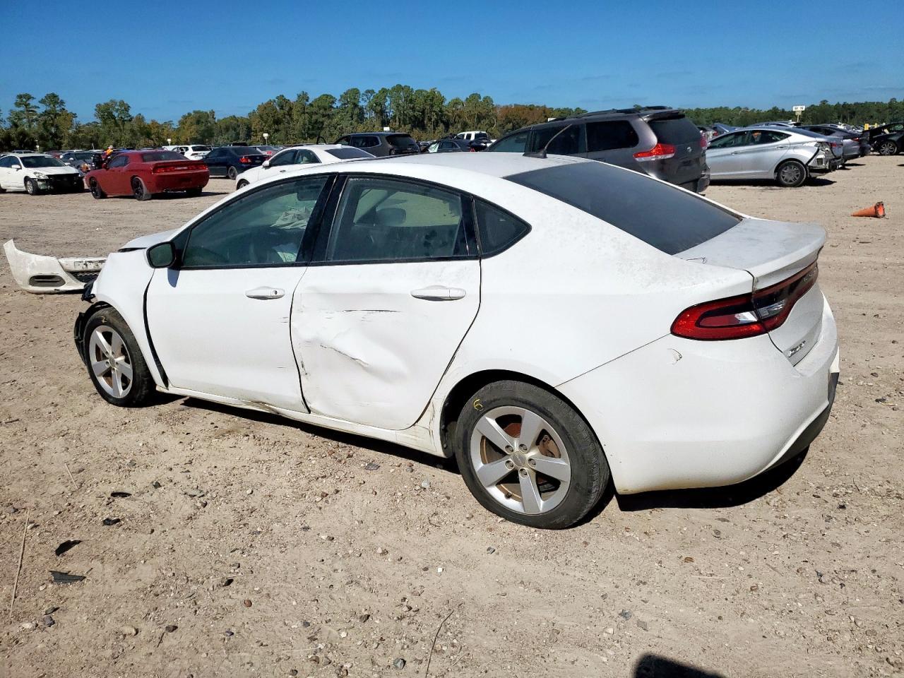 2015 Dodge Dart Sxt - Image 2