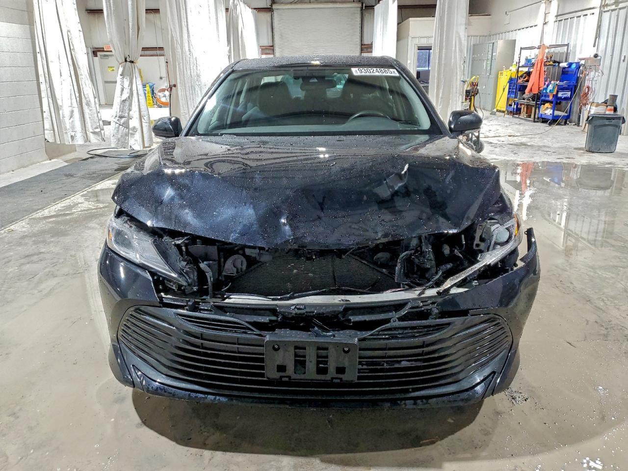 2020 Toyota Camry Le - Image 5