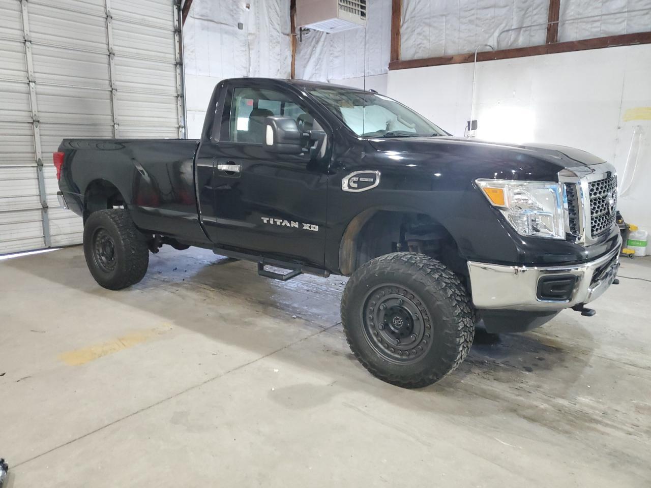 2017 Nissan Titan Xd S - Image 4