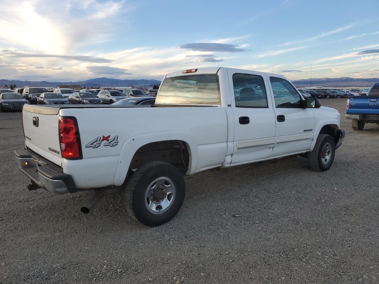 2004 Chevrolet Silverado K2500 Heavy Duty - Фото 3