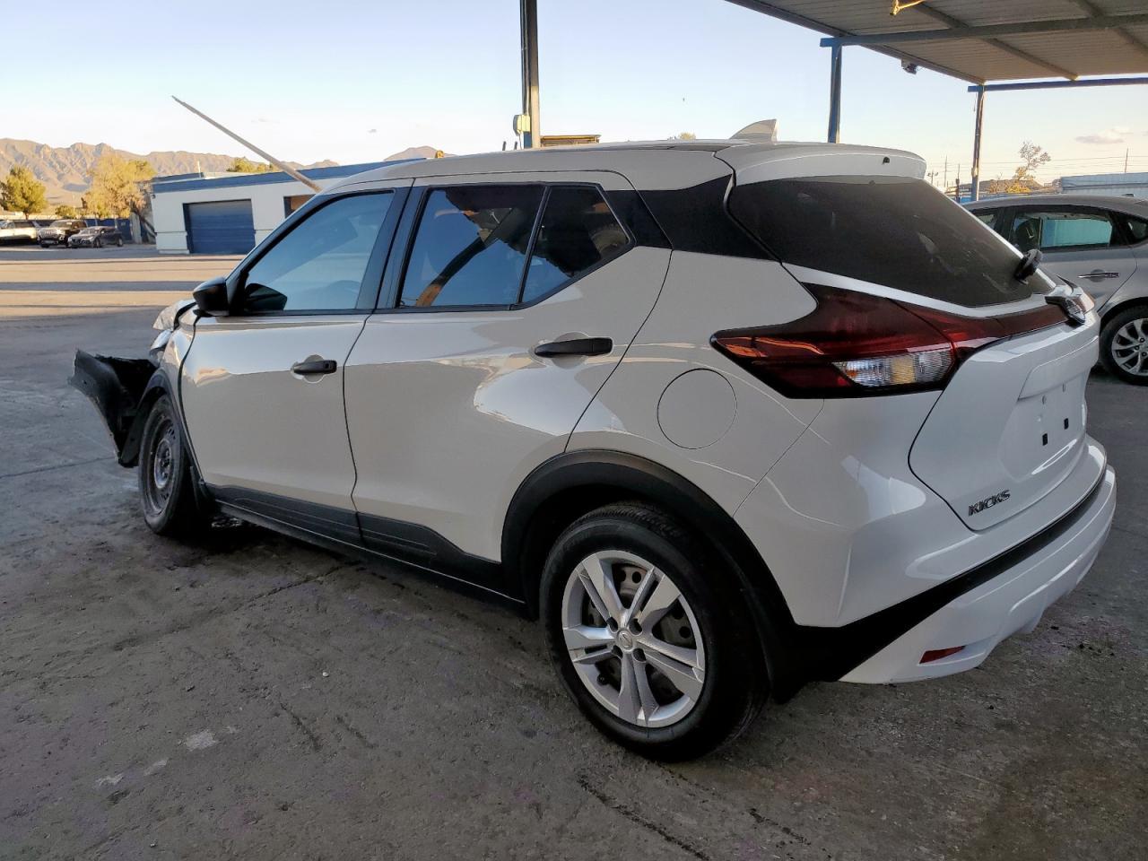 2024 Nissan Kicks S - Фото 2