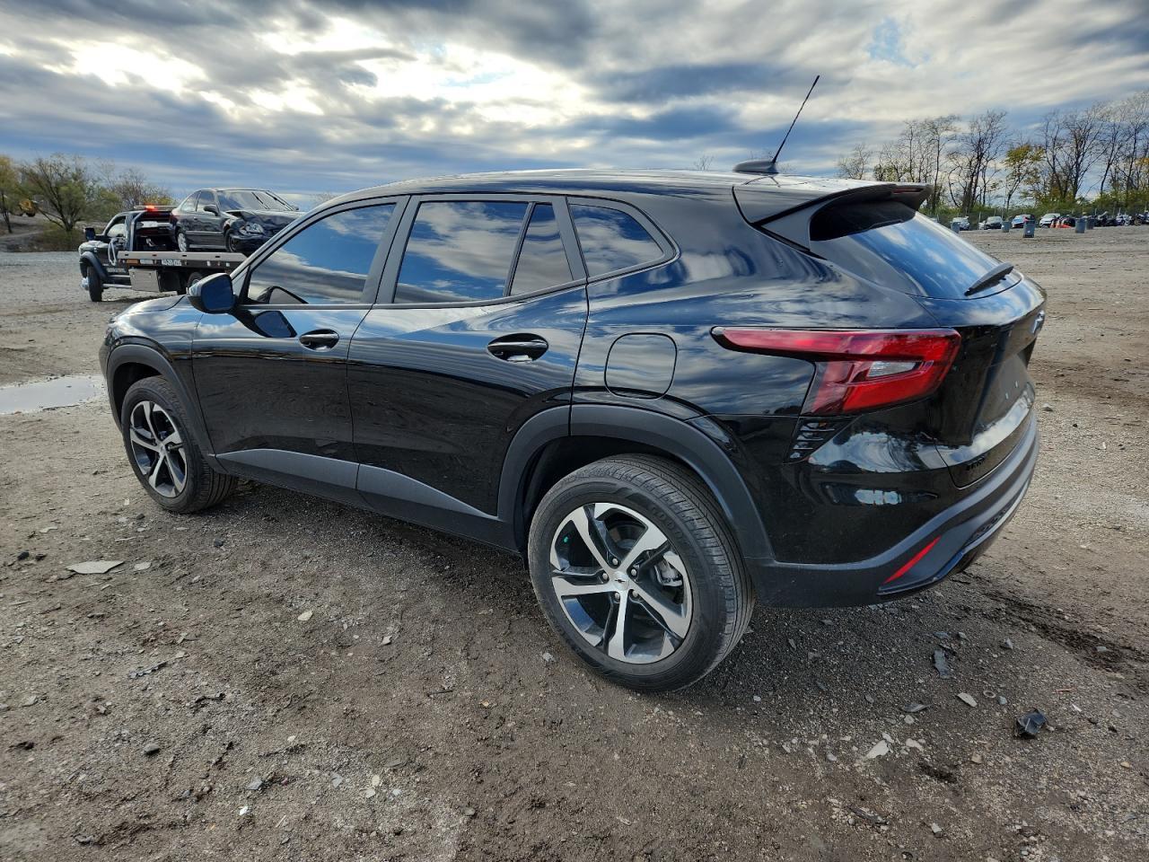 2024 Chevrolet Trax 1Rs - Фото 2