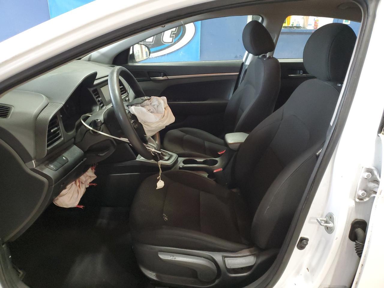 2019 Hyundai Elantra Se - Фото 7