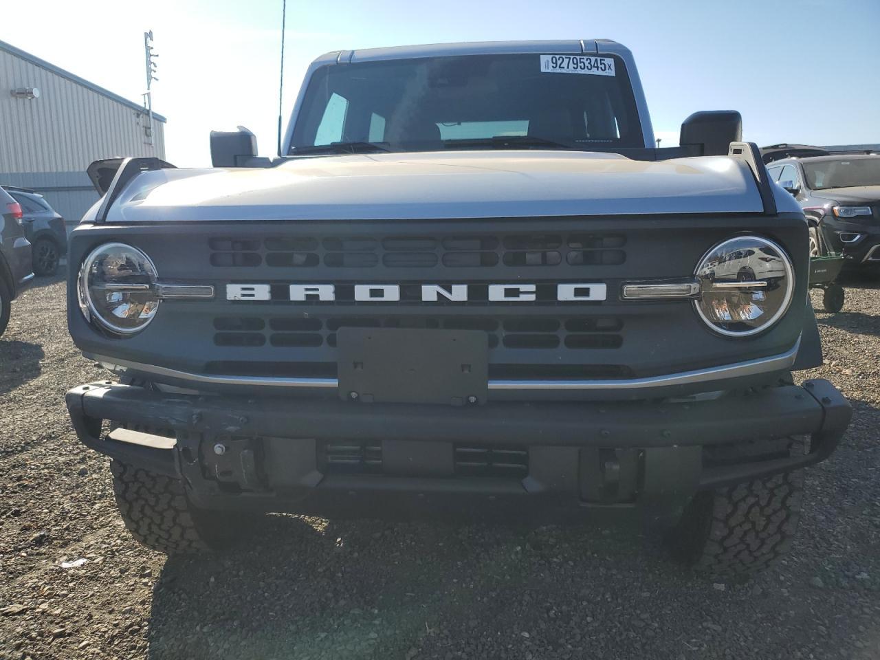 2024 Ford Bronco Black Diamond - Фото 5