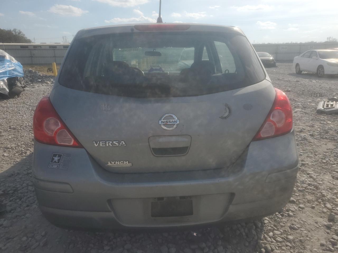 2008 Nissan Versa S - Фото 6