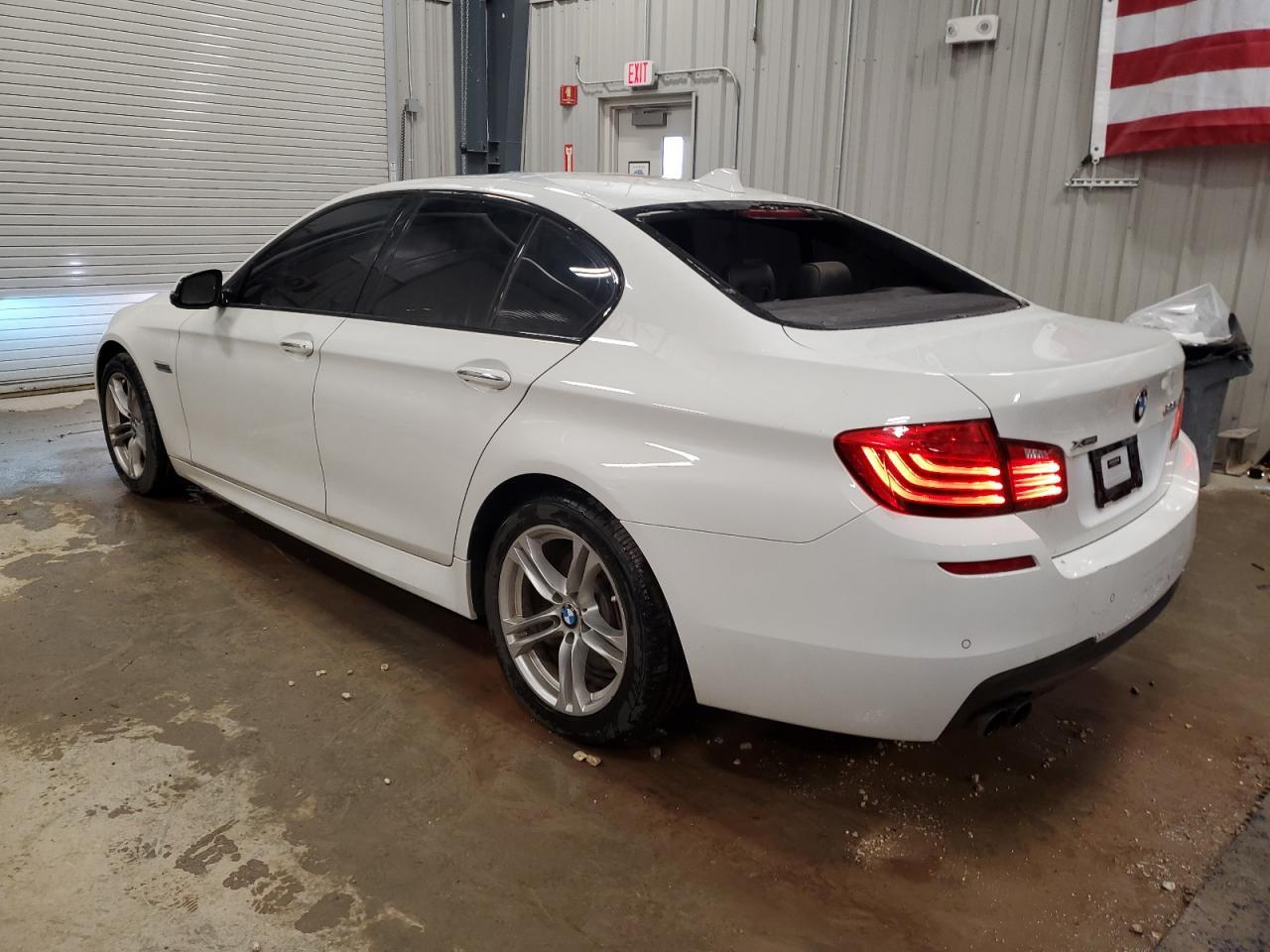 2016 BMW 528 Xi - Image 2