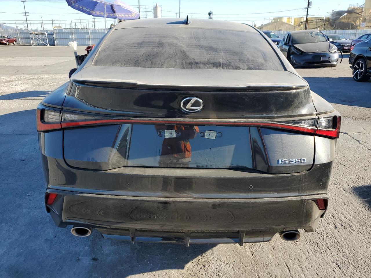 2025 Lexus Is 350 F Sport Design - Image 6