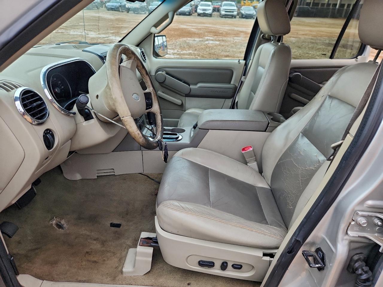 2006 Ford Explorer Xlt - Image 7