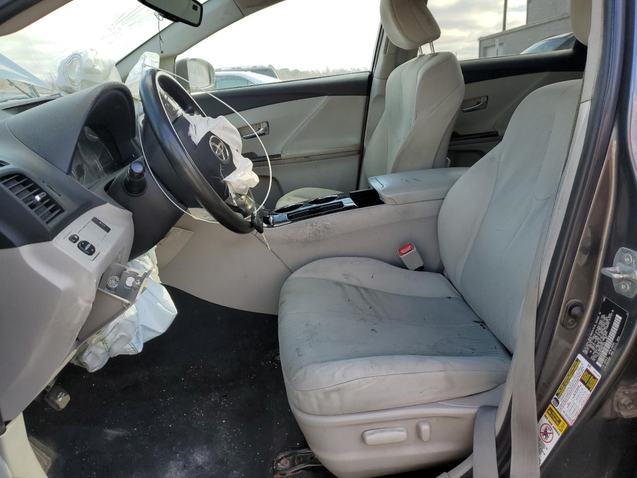 2010 Toyota Venza - Image 7