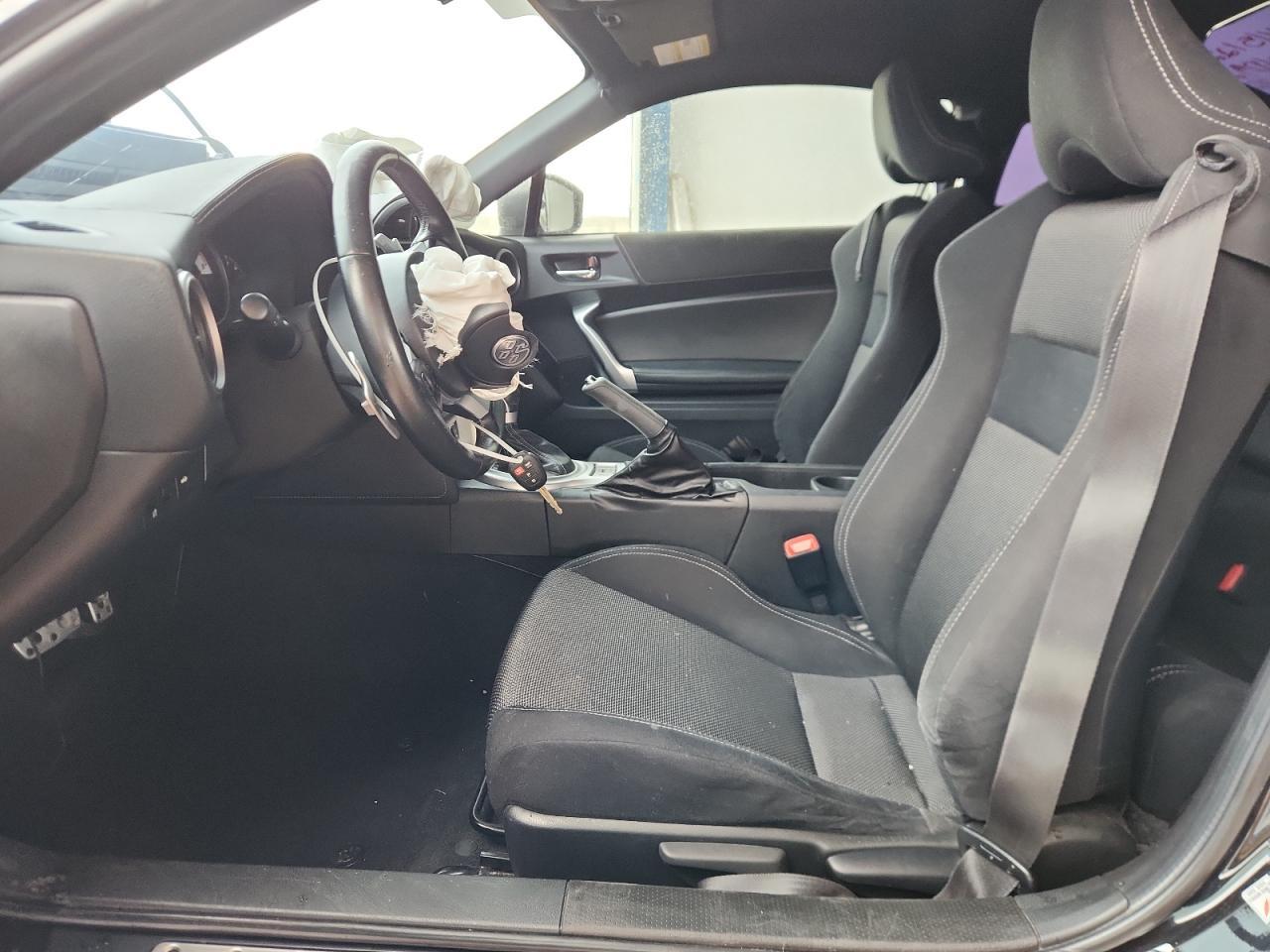 2017 Toyota 86 Base - Image 7