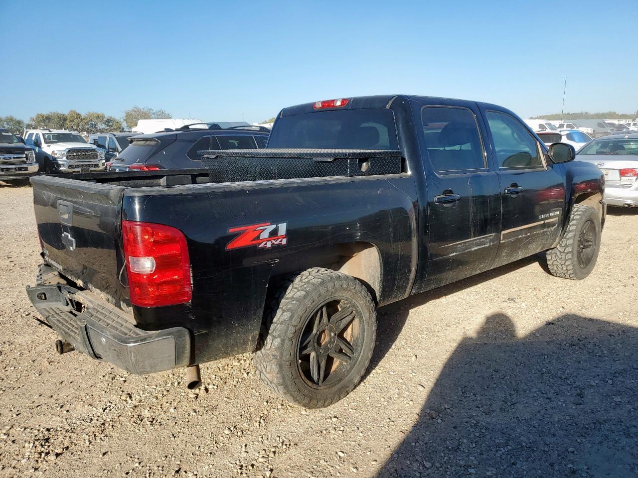 2011 Chevrolet Silverado K1500 Lt - Фото 3