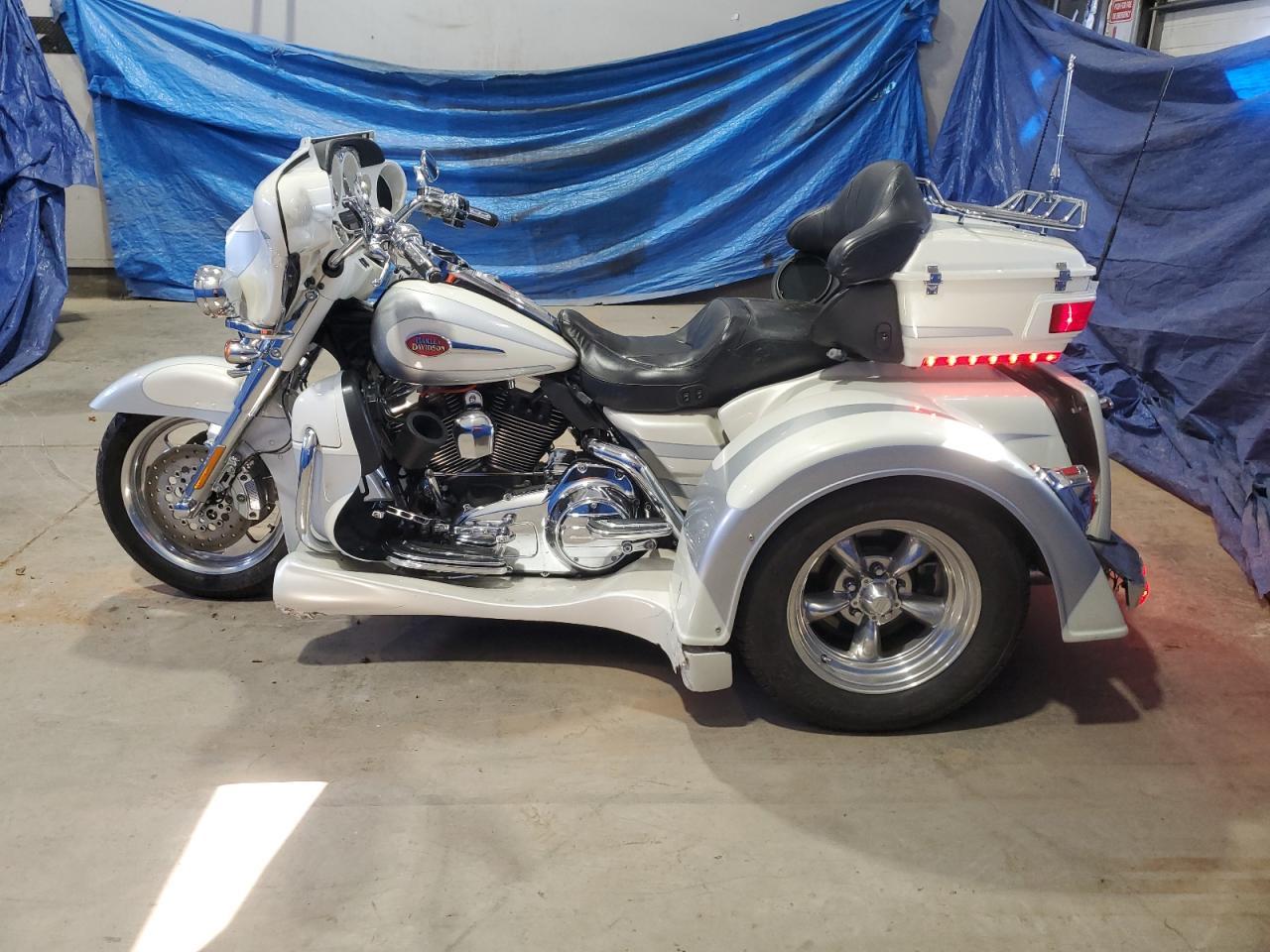 2008 Harley-Davidson Flhtcuse3 - Фото 3
