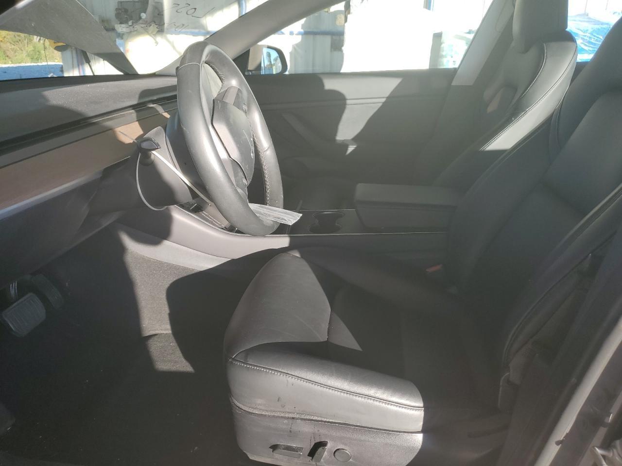 2018 Tesla Model 3 - Фото 7