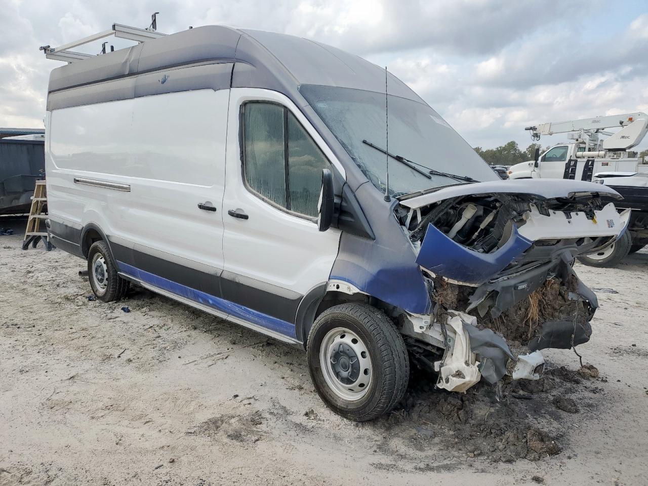 2025 Ford Transit T-250 - Фото 4