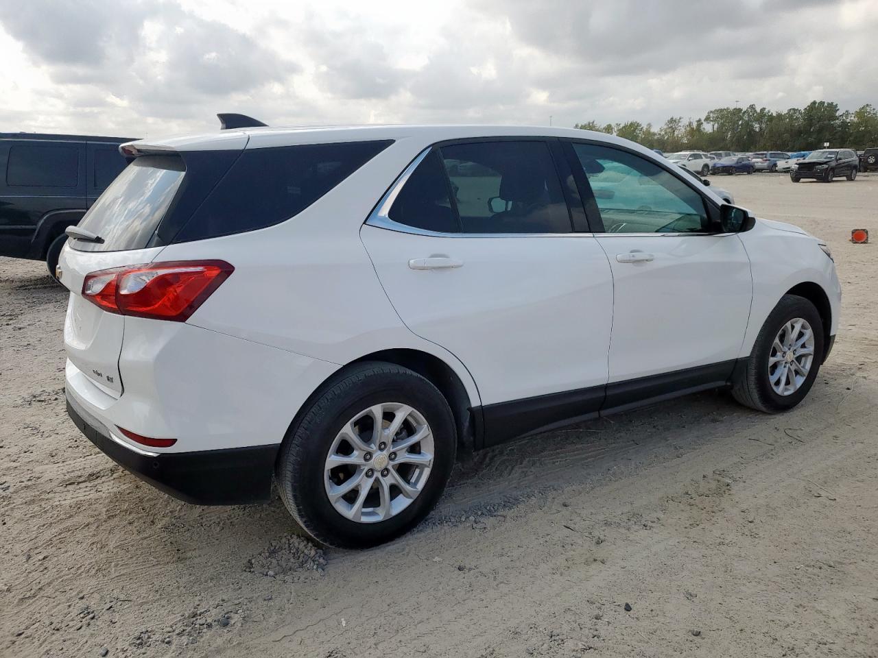 2020 Chevrolet Equinox Lt - Фото 3