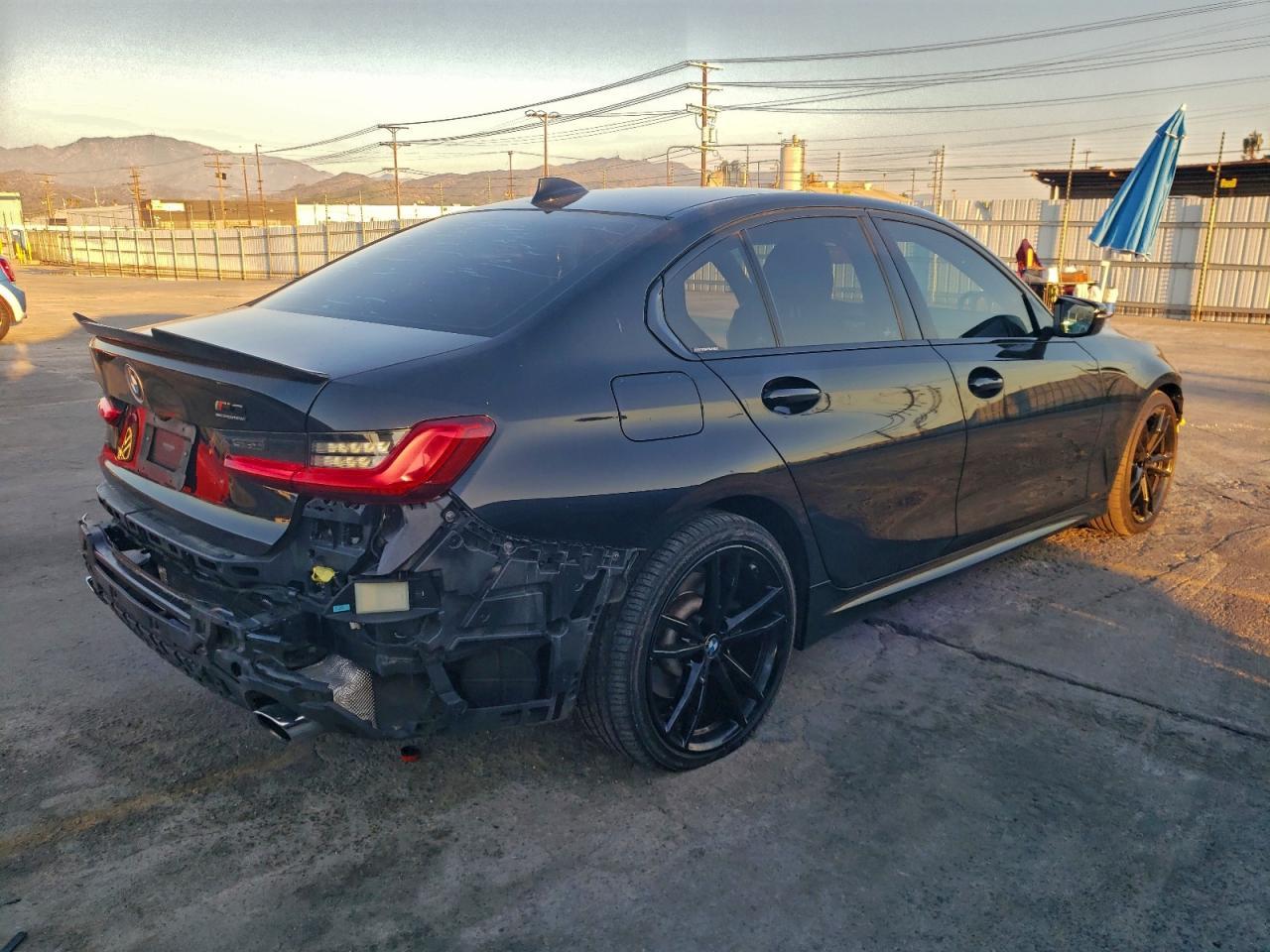 2021 BMW 330E - Image 3