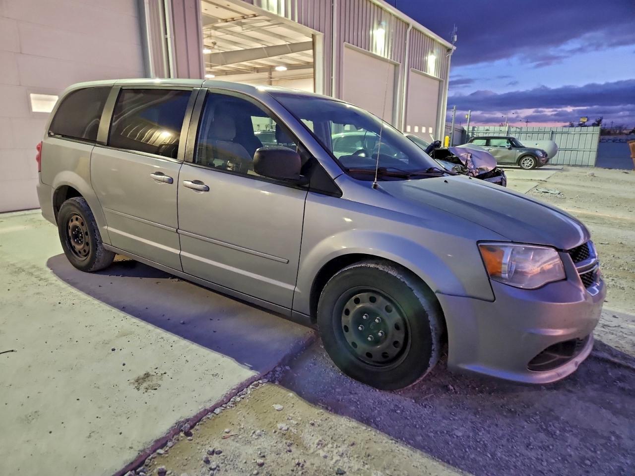 2014 Dodge Grand Caravan Se - Image 4