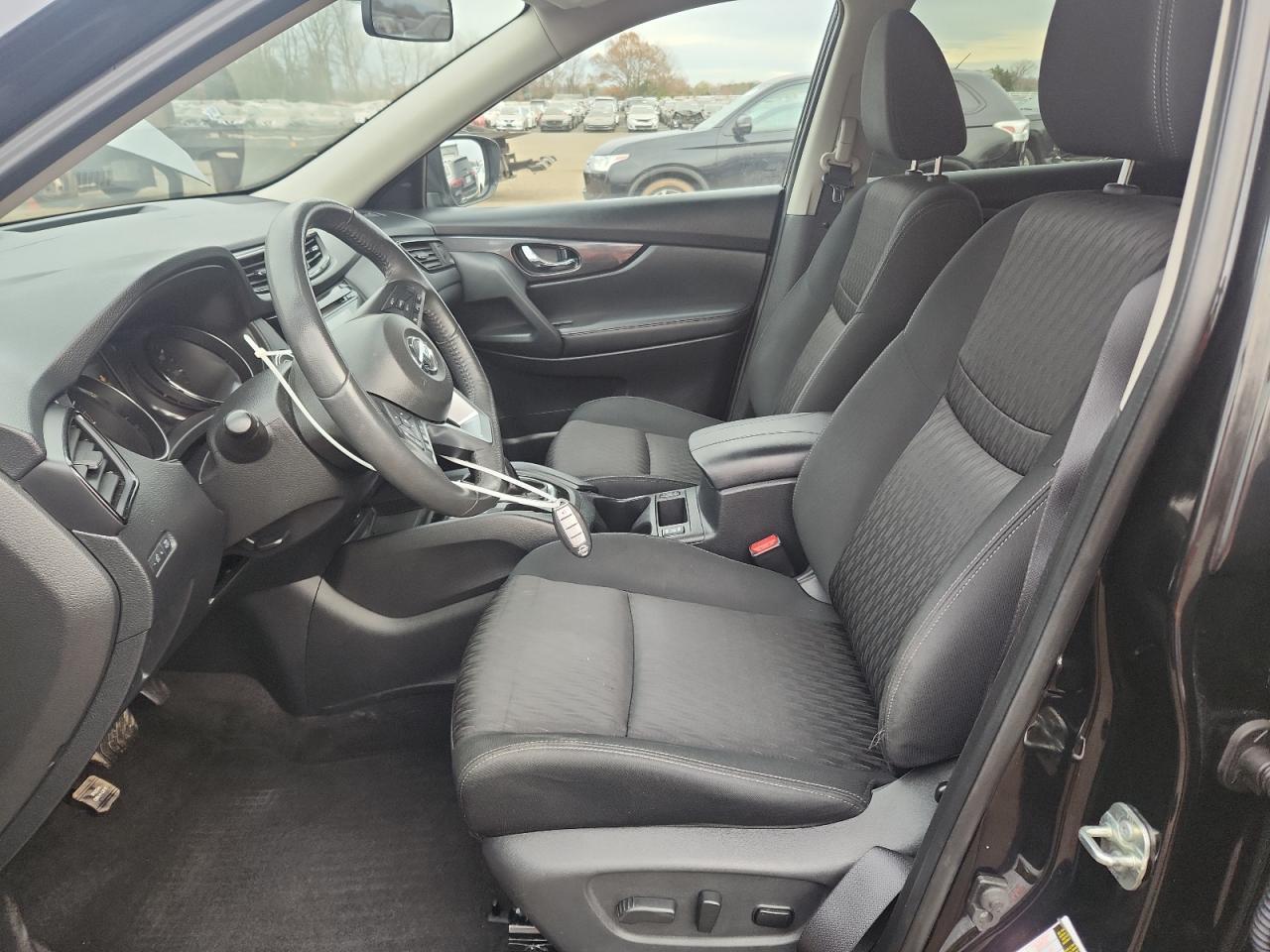 2017 Nissan Rogue S - Image 7