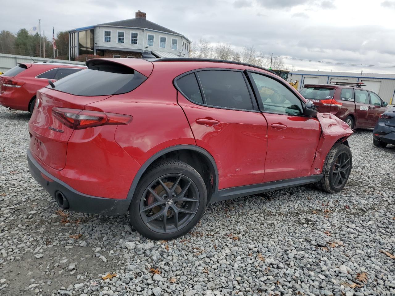 2019 Alfa Romeo Stelvio Ti - Фото 3