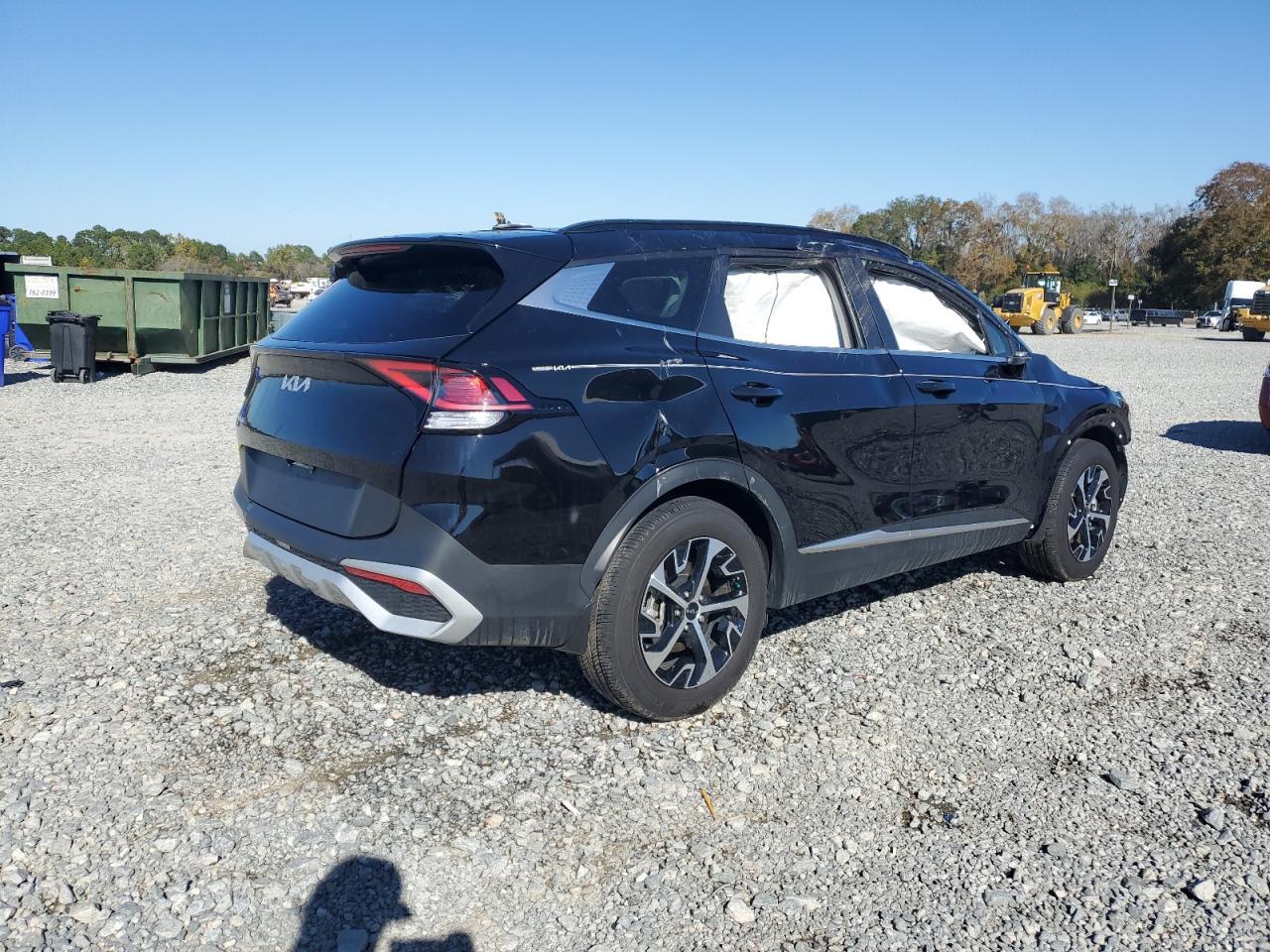 2025 Kia Sportage Ex - Image 3