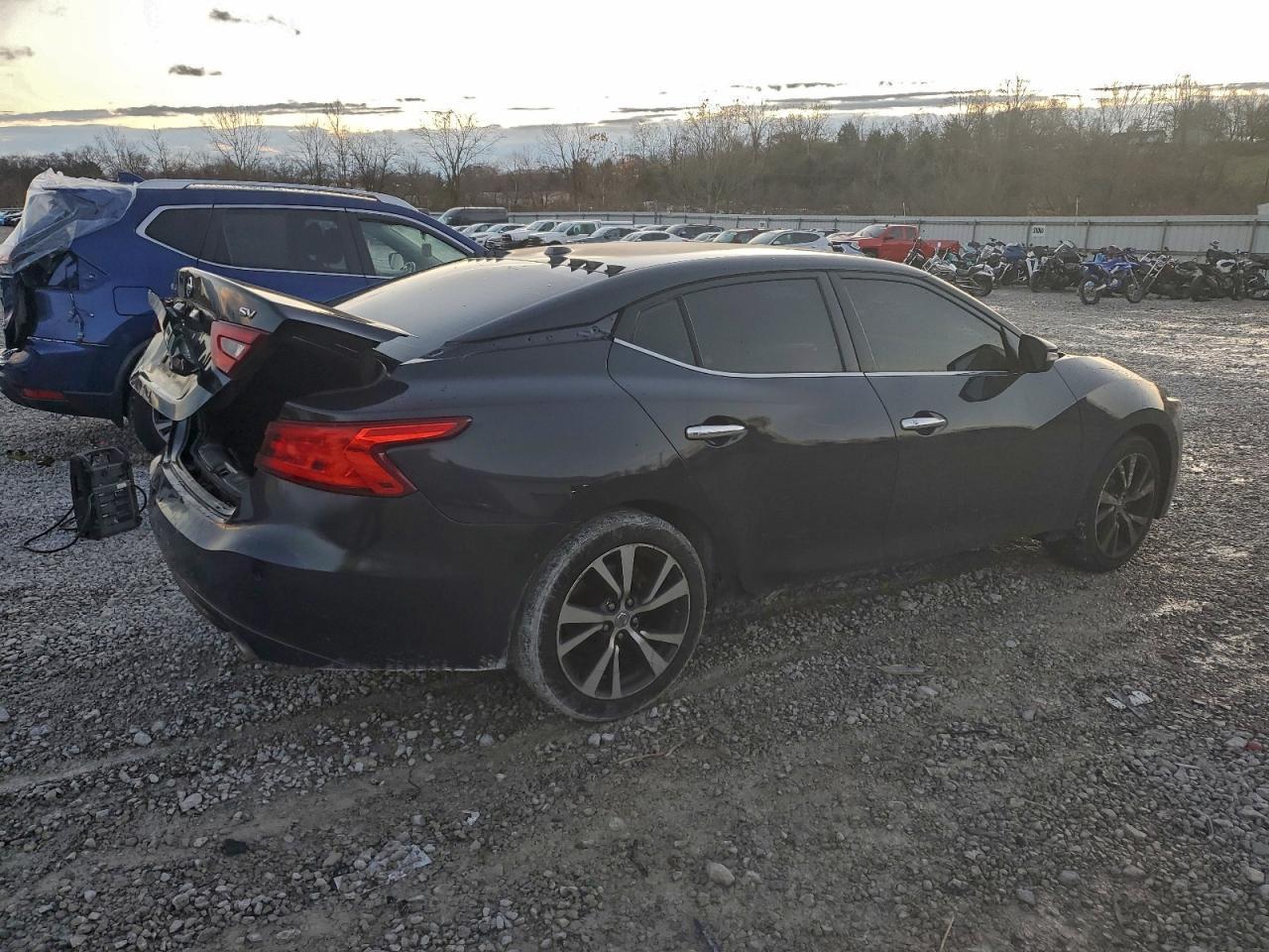 2017 Nissan Maxima 3.5S - Image 3