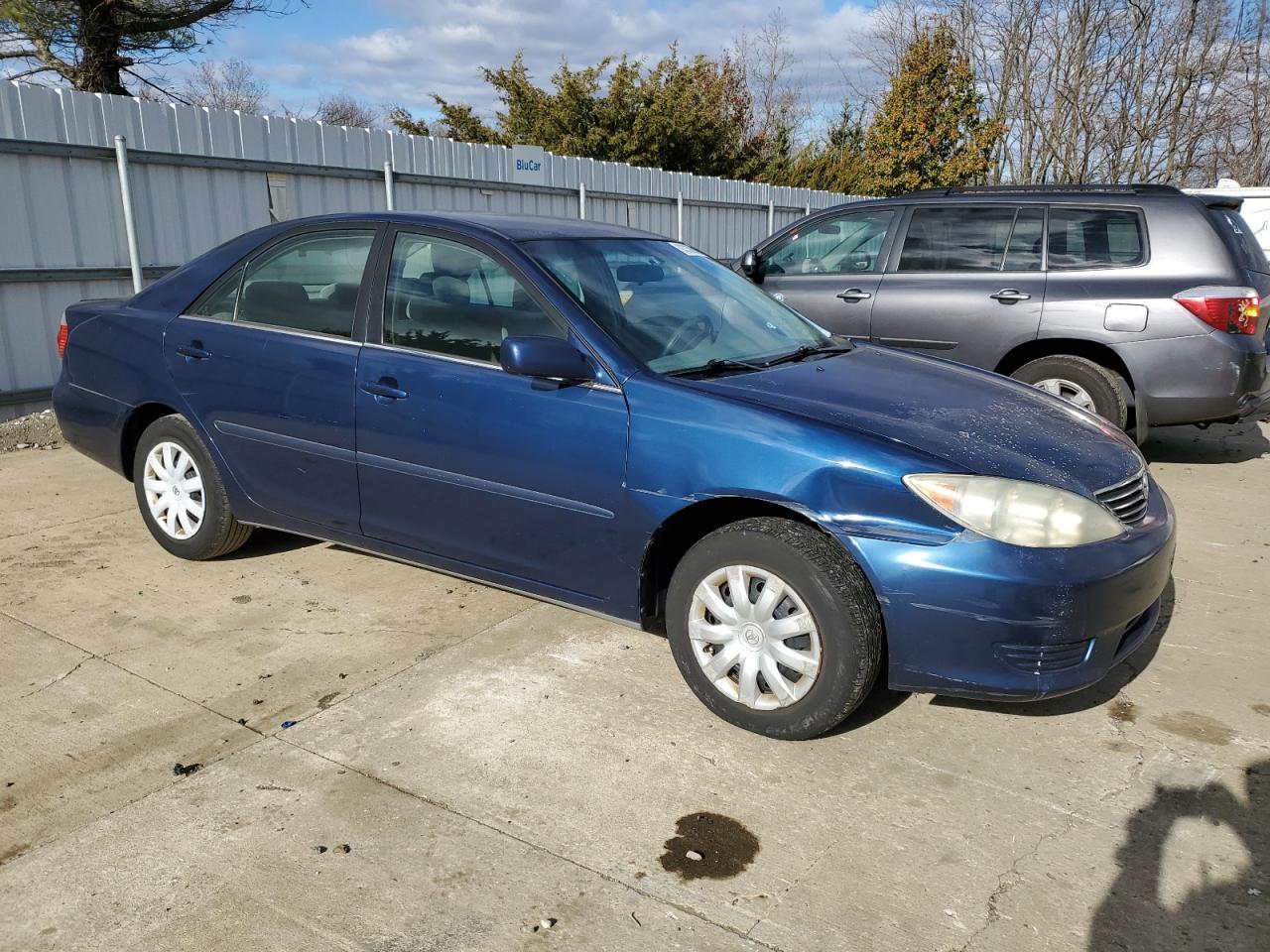 2005 Toyota Camry Le - Image 4