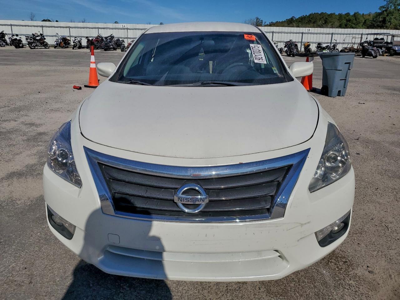 2015 Nissan Altima 2.5 - Image 5