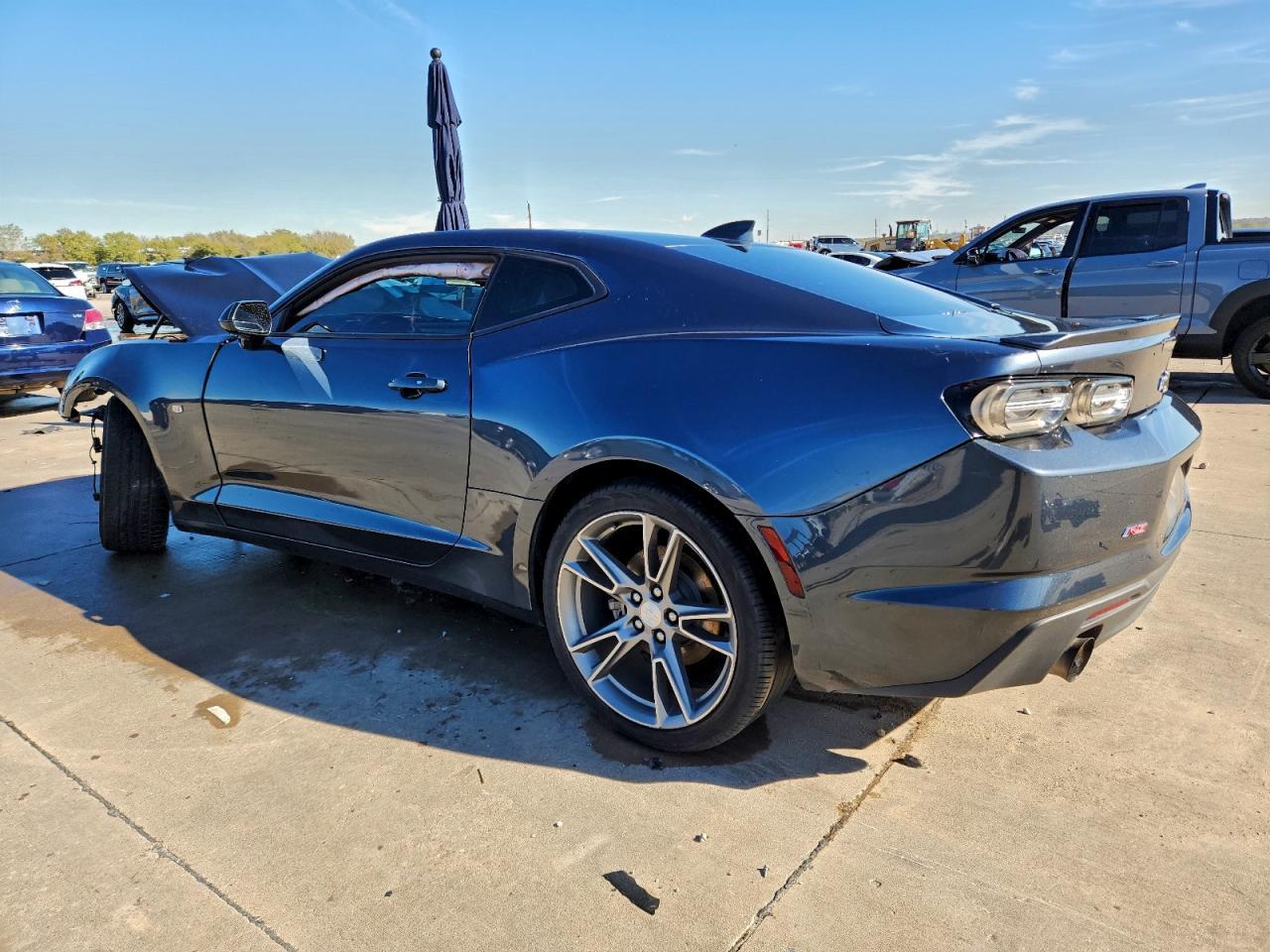 2020 Chevrolet Camaro Ls - Фото 2