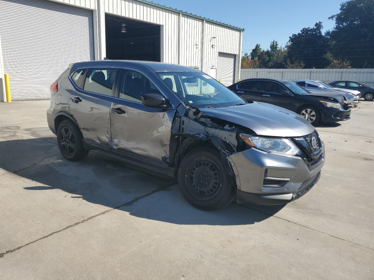 2018 Nissan Rogue S - Фото 4