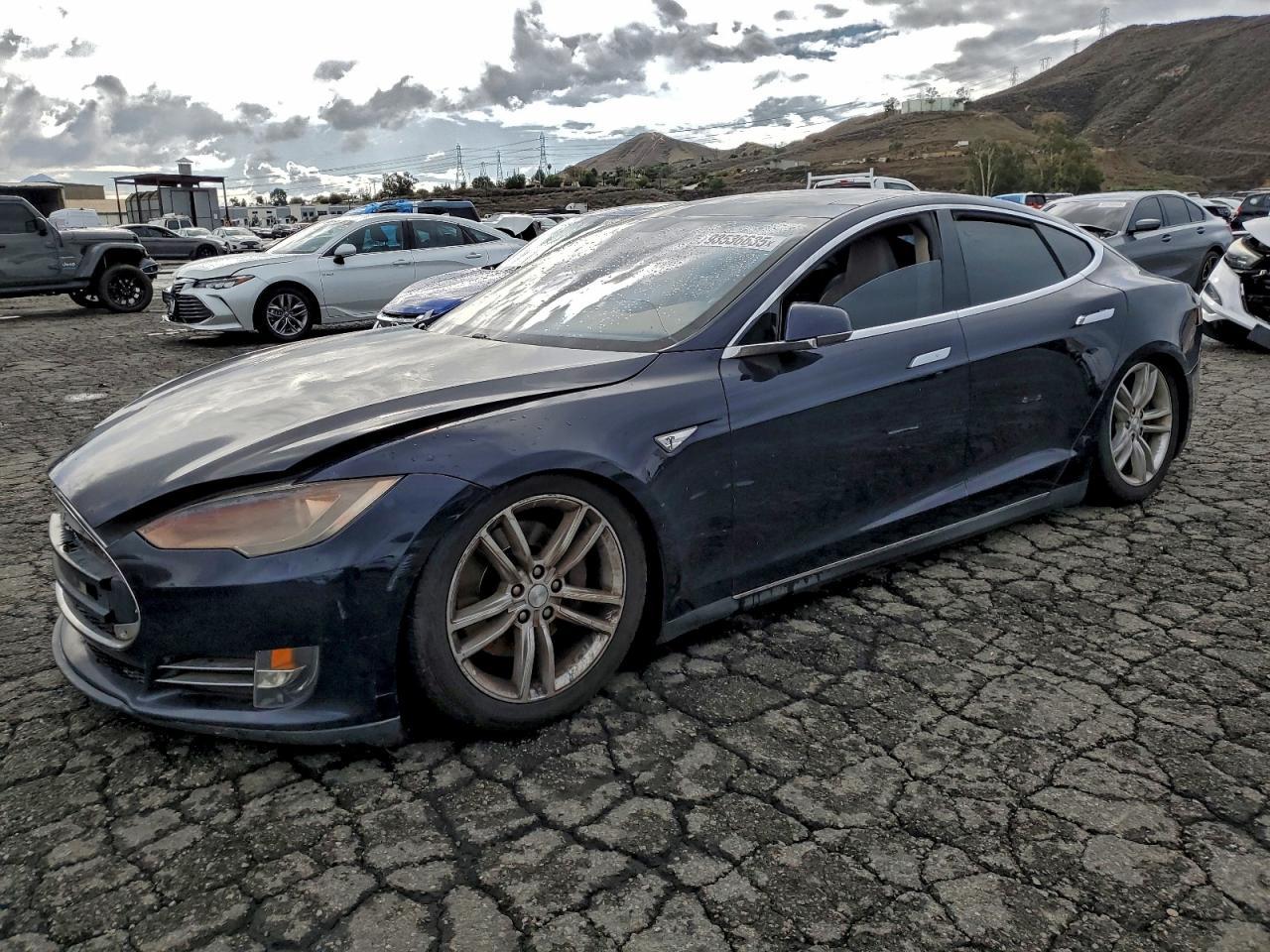2013 Tesla Model S
