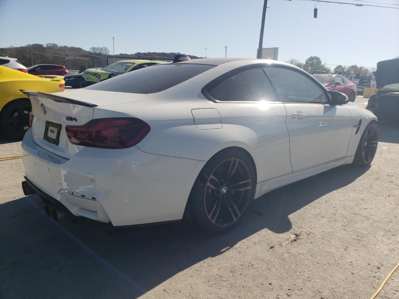 2015 BMW M4 - Фото 3