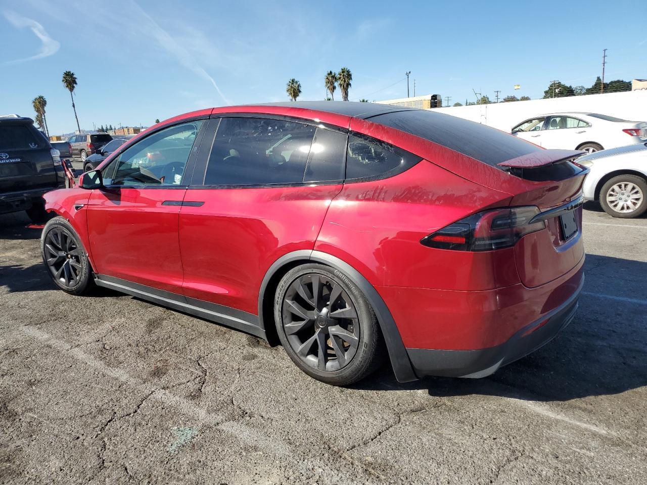 2024 Tesla Model X - Фото 2