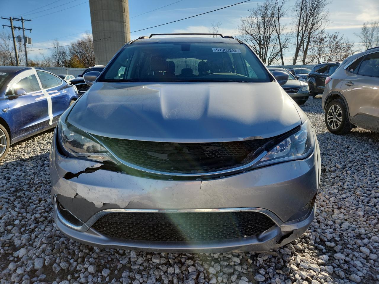 2017 Chrysler Pacifica Touring L - Фото 5