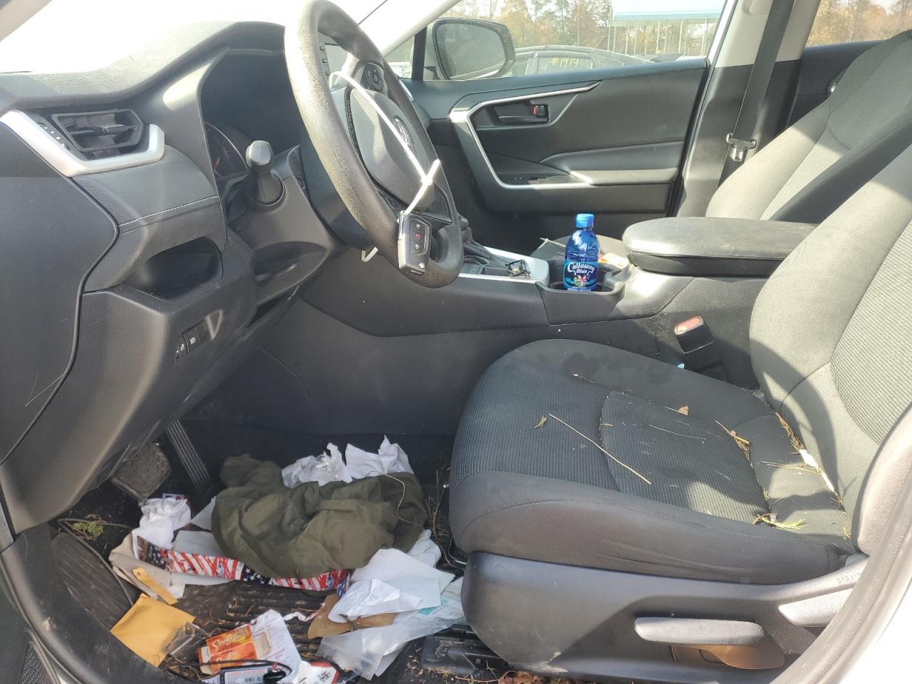 2021 Toyota Rav4 Le - Image 7