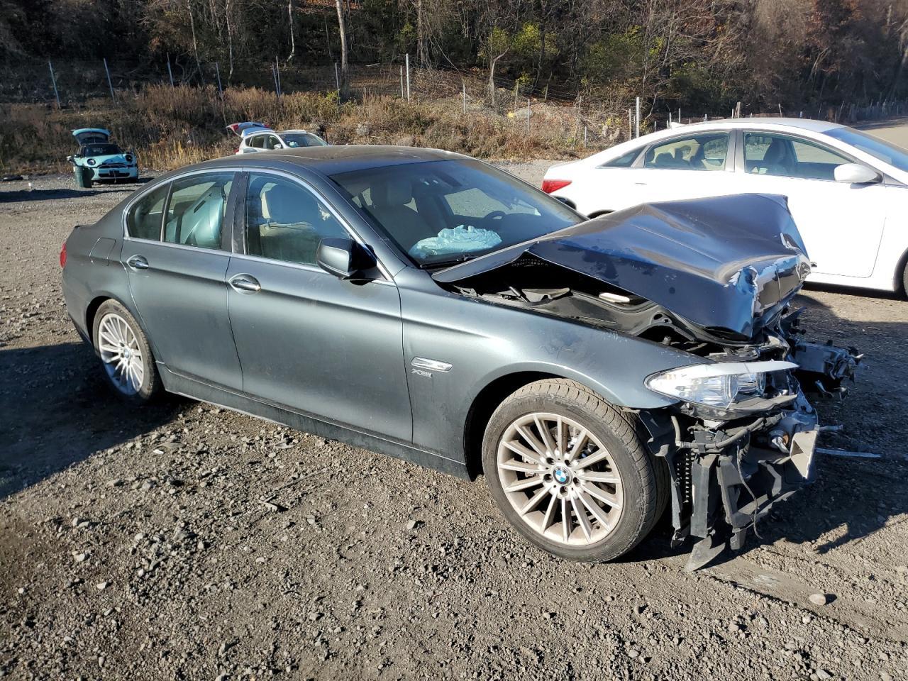 2011 BMW 535 Xi - Image 4