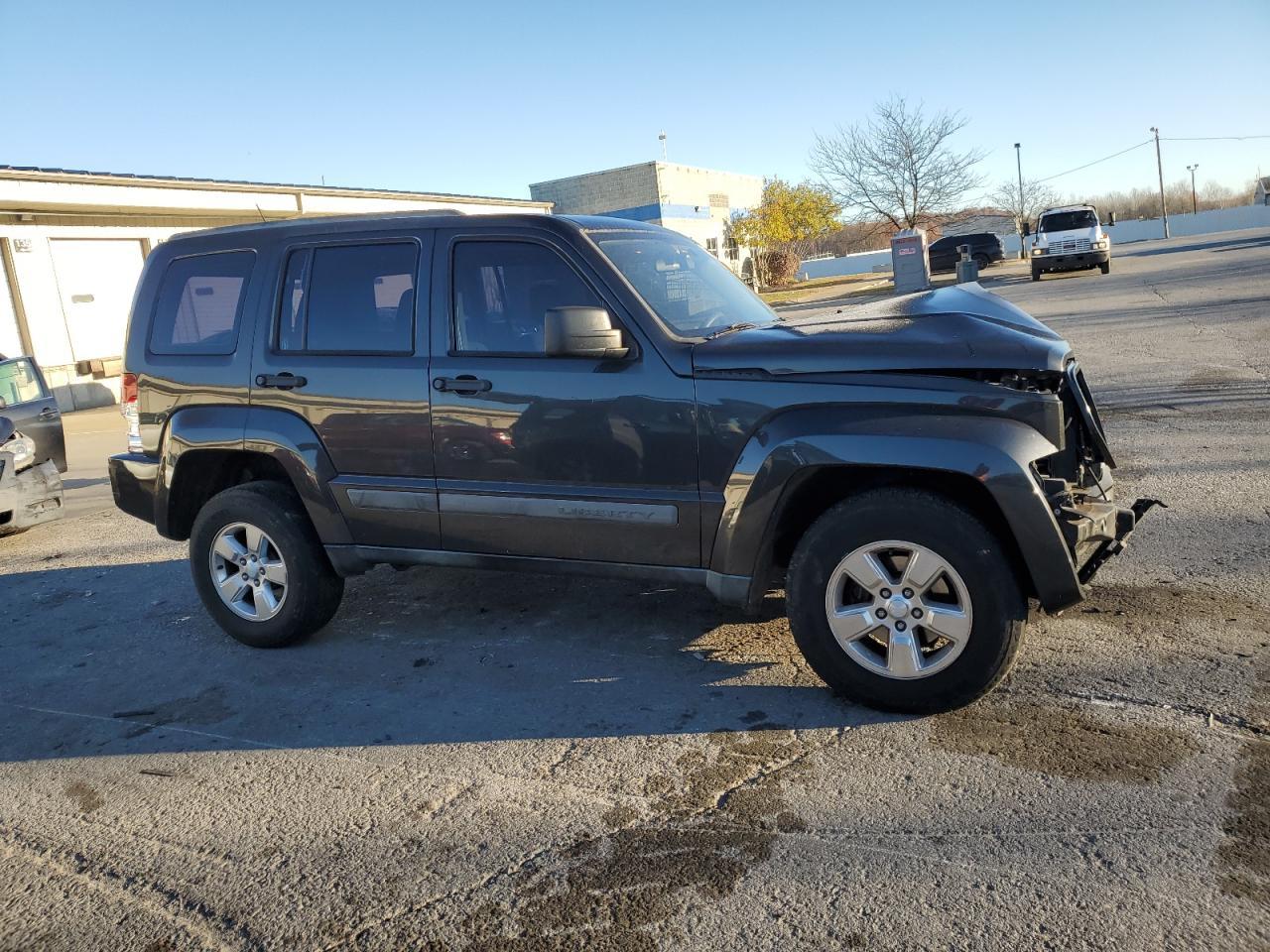 2011 Jeep Liberty Sport - Image 4