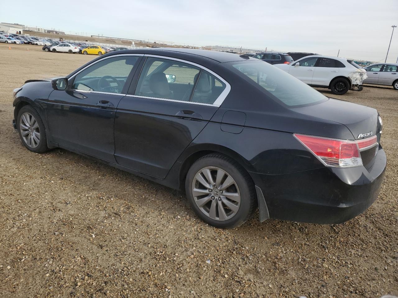 2011 Honda Accord Exl - Image 2