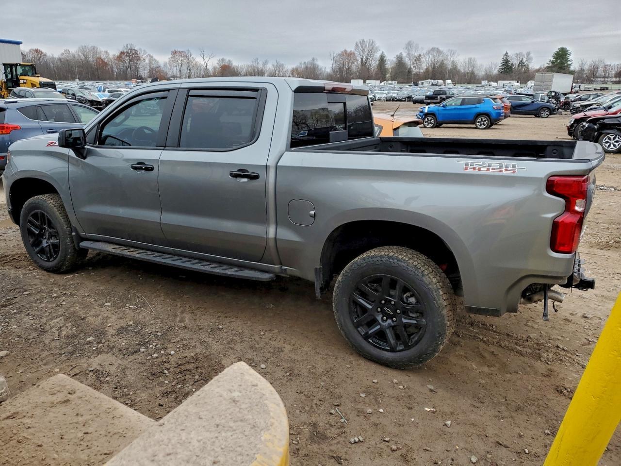 2025 Chevrolet Silverado K1500 Lt Trail Boss - Фото 2