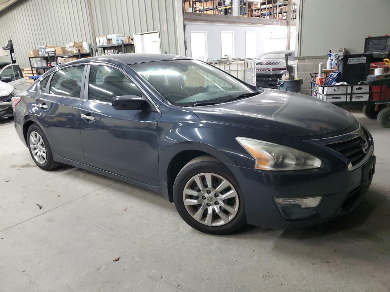 2013 Nissan Altima 2.5 - Image 4