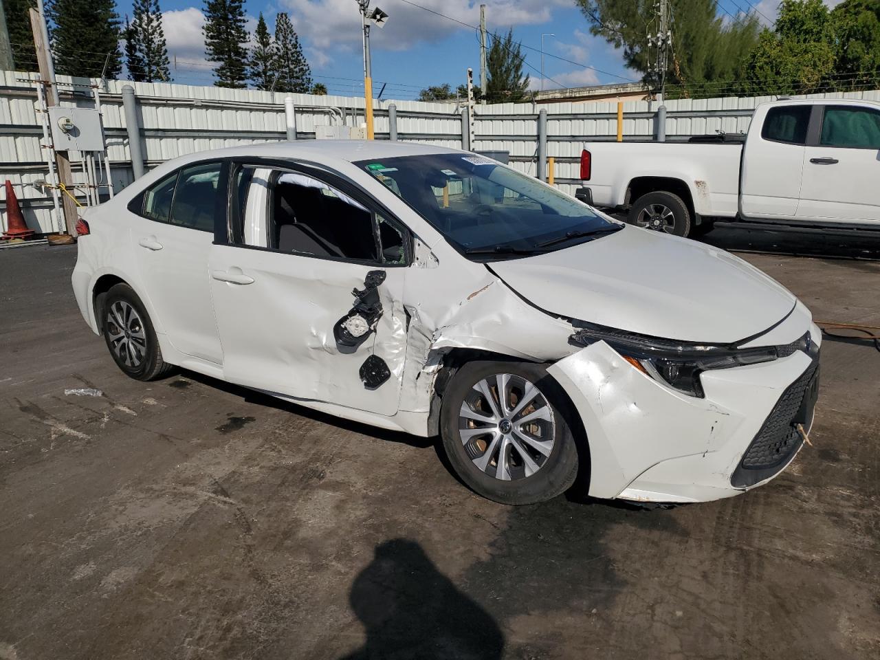 2022 Toyota Corolla Le - Фото 4