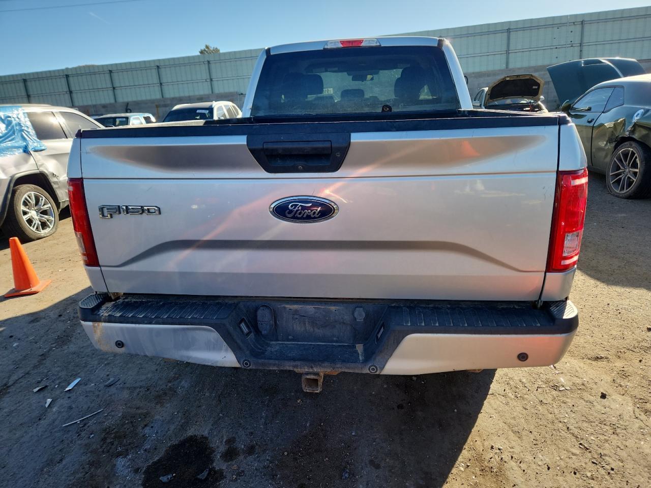2016 Ford F150 Super Cab - Фото 6