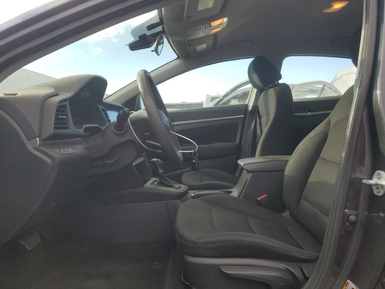 2020 Hyundai Elantra Sel - Фото 7