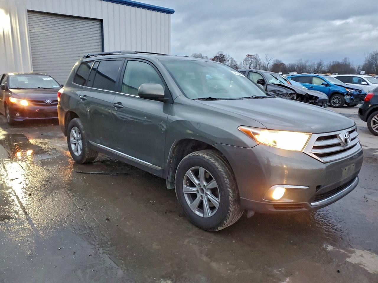 2011 Toyota Highlander Base - Фото 4
