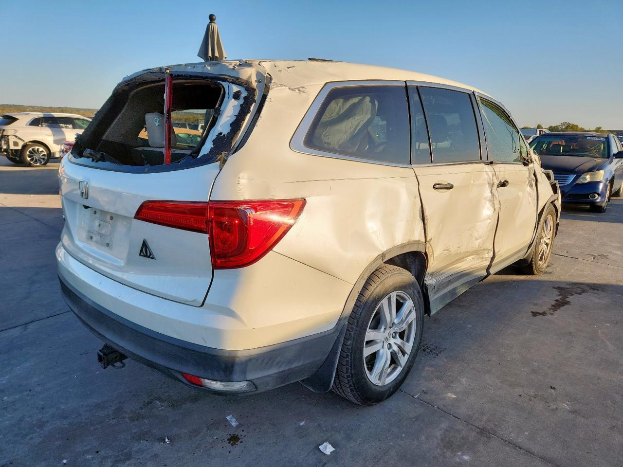 2017 Honda Pilot Lx - Фото 3