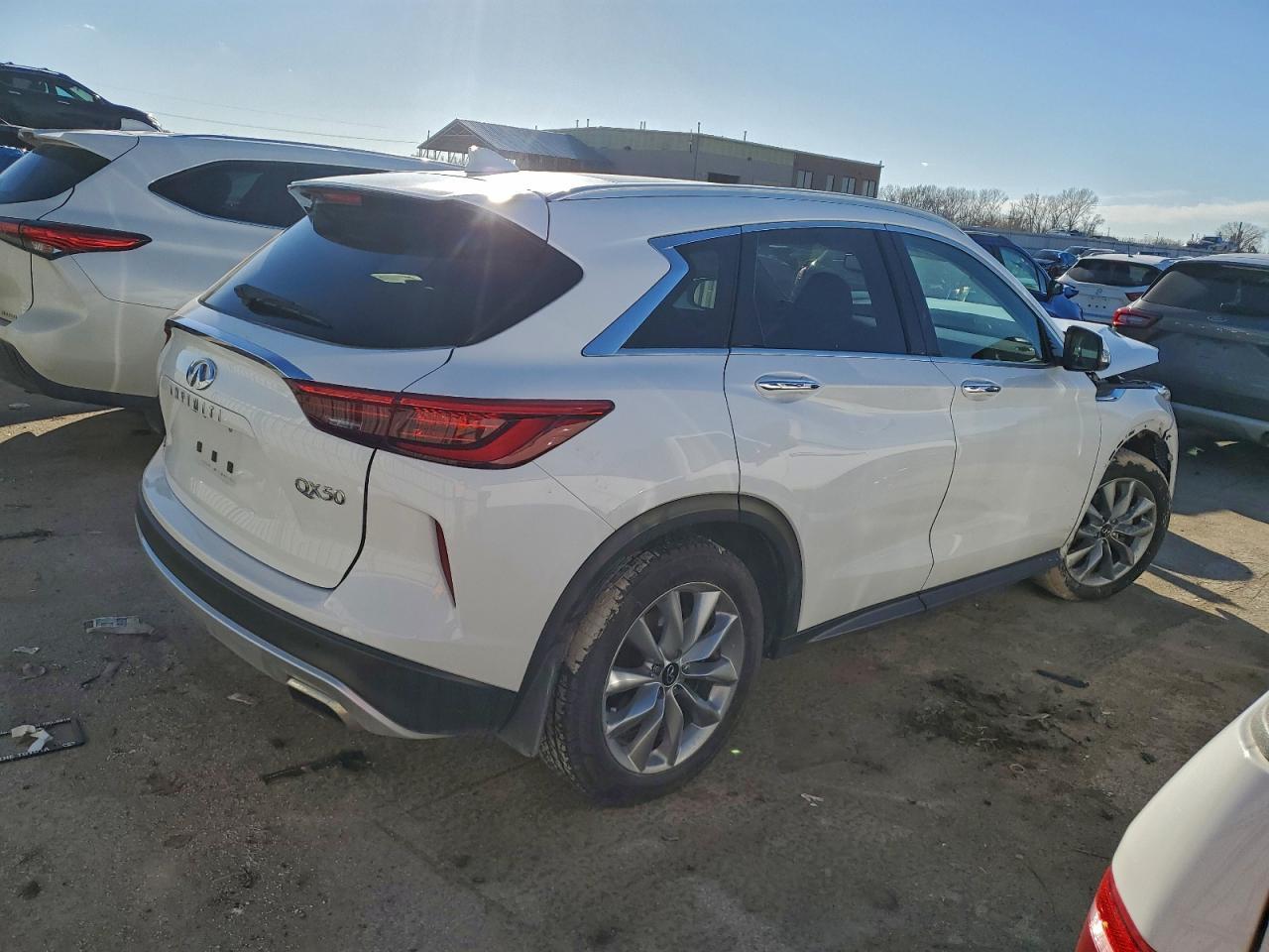 2021 Infiniti Qx50 Luxe - Фото 3