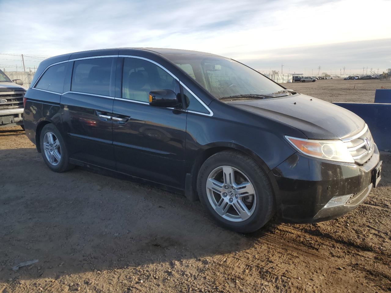 2011 Honda Odyssey Touring - Фото 4